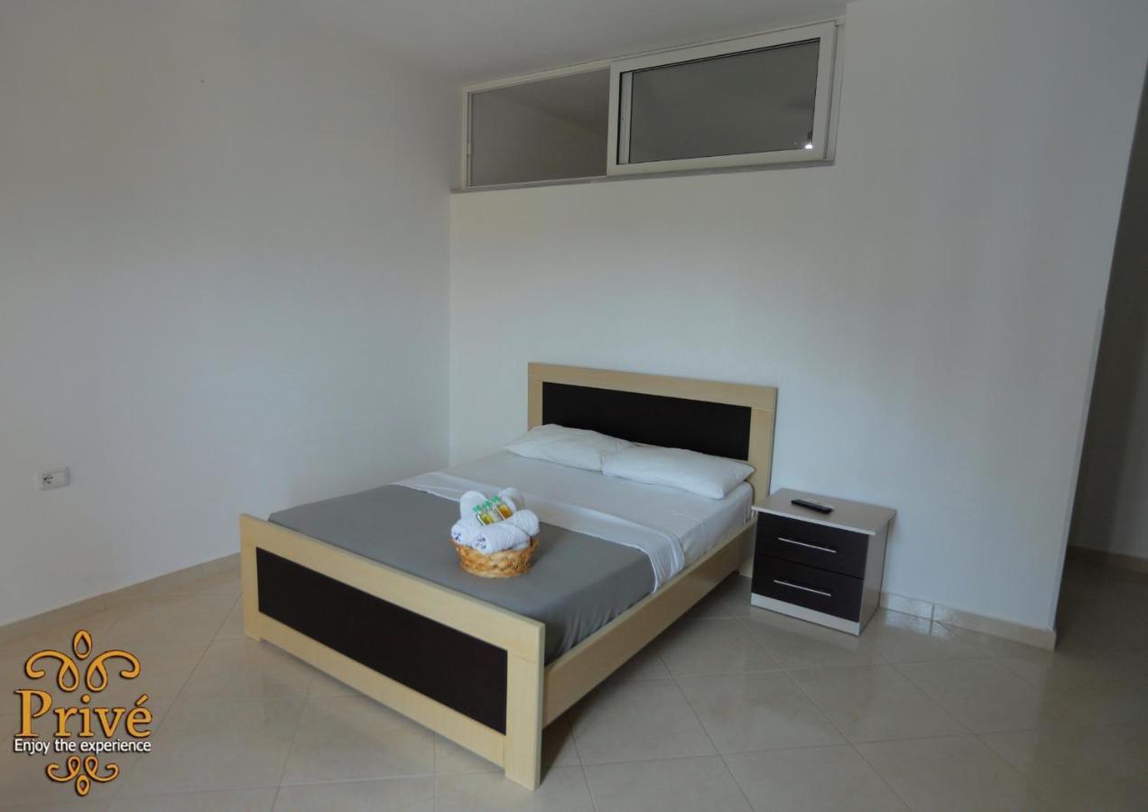 Privé Hotel&Apartment Ksamil Esterno foto