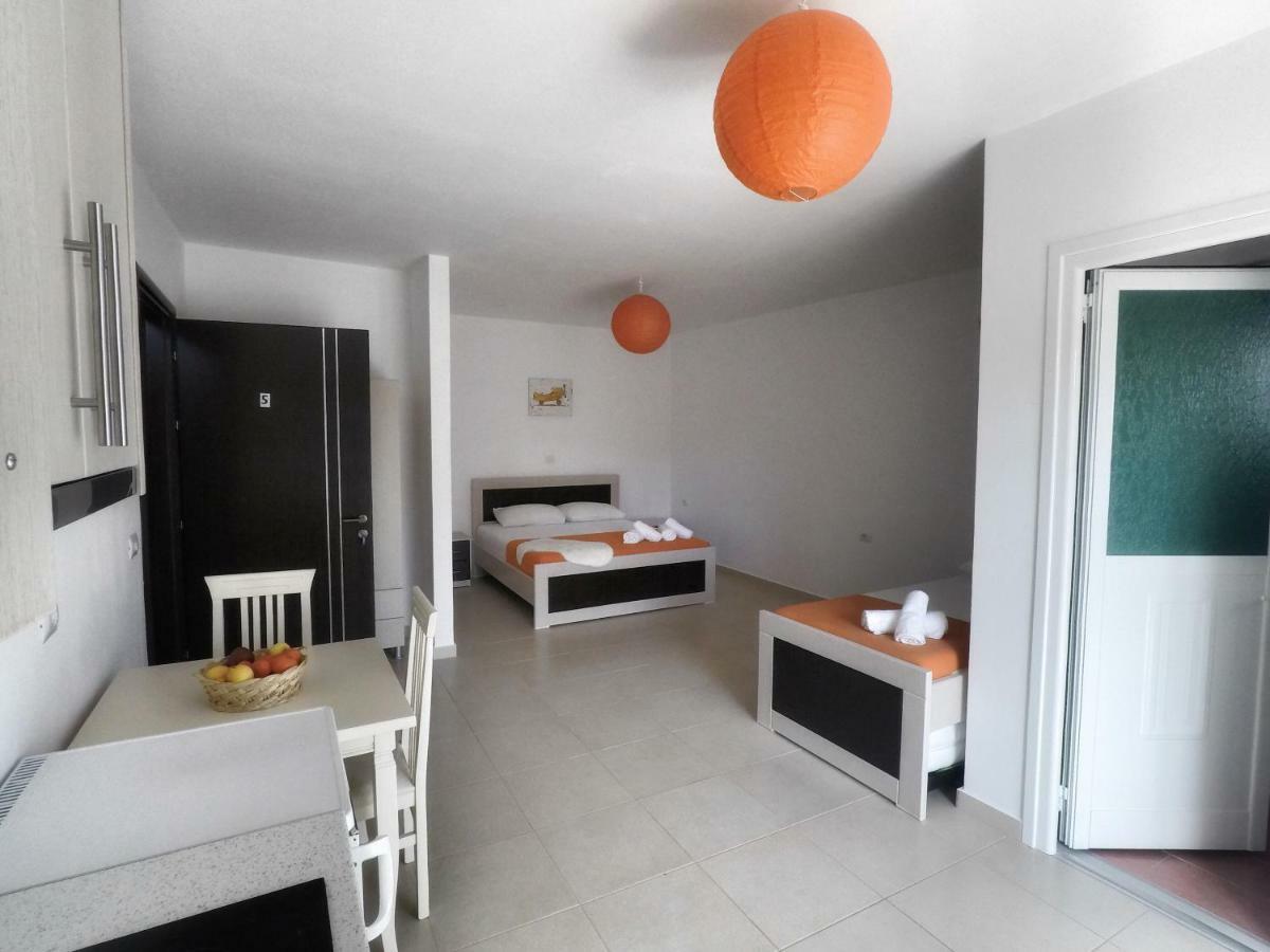 Privé Hotel&Apartment Ksamil Esterno foto