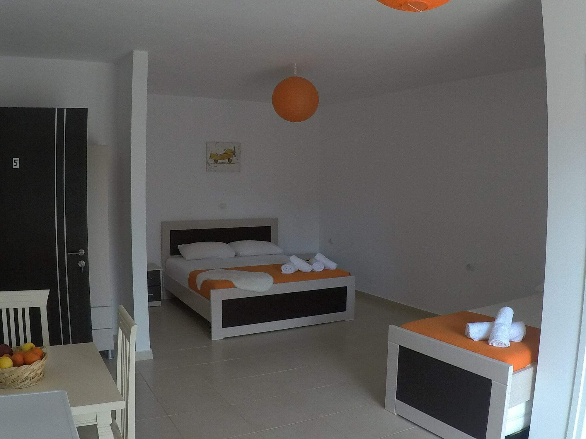 Privé Hotel&Apartment Ksamil Esterno foto